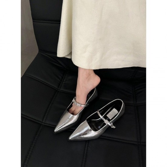 New Chinese-style, skirt-matching, closed-toed, half-slipper, fairy shoes for outdoor wear, 2024 summer low-heeled Mary Jane sandals.