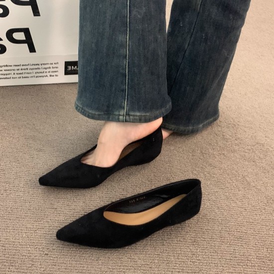 French-style niche brown shoes for women, 2025 spring and autumn wedge heels, elegant pointed toe commuter shoes for evening wear