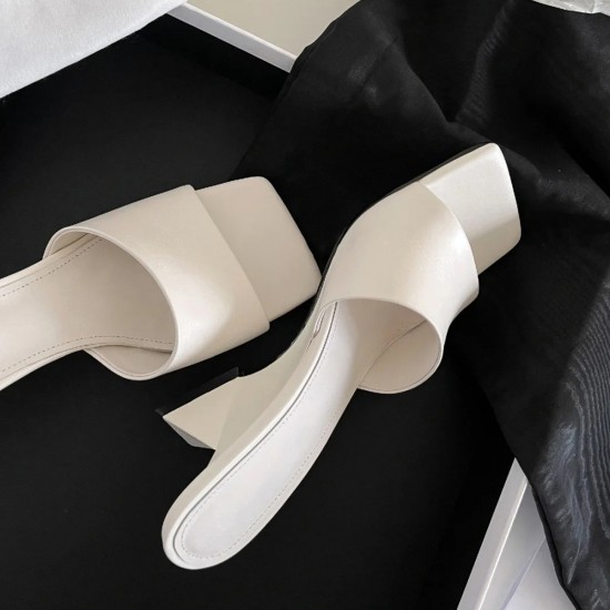 Women's shoes, 2024 summer new models, versatile square-toed open-toed rhinestone mid-heeled flip-flops, influencer sandals, and half-slip flip-flops.