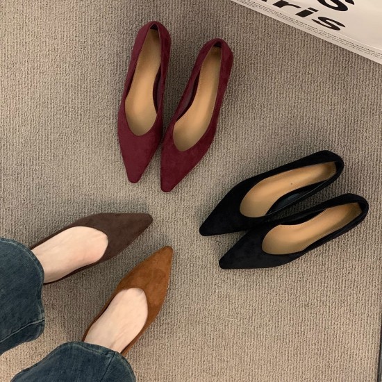 French-style niche brown shoes for women, 2025 spring and autumn wedge heels, elegant pointed toe commuter shoes for evening wear