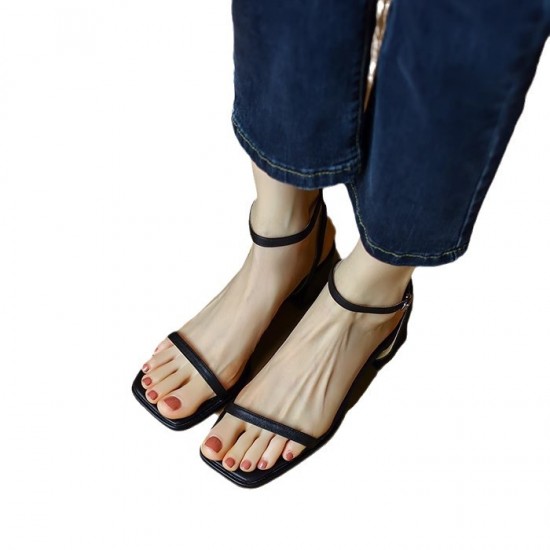 Niche French cross-strap sandals, fairy shoes, 2024 new summer elegant black high-heeled sandals for outdoor wear.