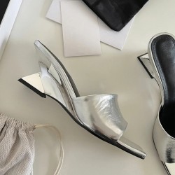 Women's shoes, 2024 summer new models, versatile square-toed open-toed rhinestone mid-heeled flip-flops, influencer sandals, and half-slip flip-flops.