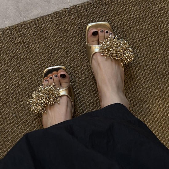 White high-heeled wedding shoes for women, 2025 spring new models, pointed-toe stiletto embroidered lace, Xiuhe wedding dress bridal shoes.