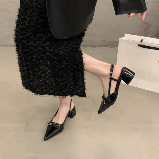 French retro silver women's block-heeled shoes, 2023 spring/autumn square-toed shallow-cut Mary Janes with buckles.