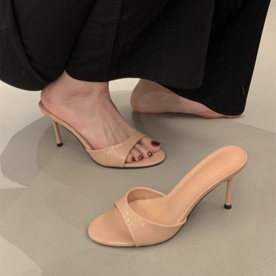 High heels: New summer 25 styles, pointed toe, open-toe, stiletto, single-strap slippers for outdoor wear, fashionable and versatile, whitening red sandals