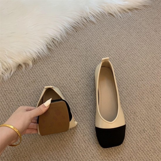 Flat-soled, closed-toe, soft-soled women's sandals, 2024 French-style outdoor sandals, super popular evening-inspired niche shoes.